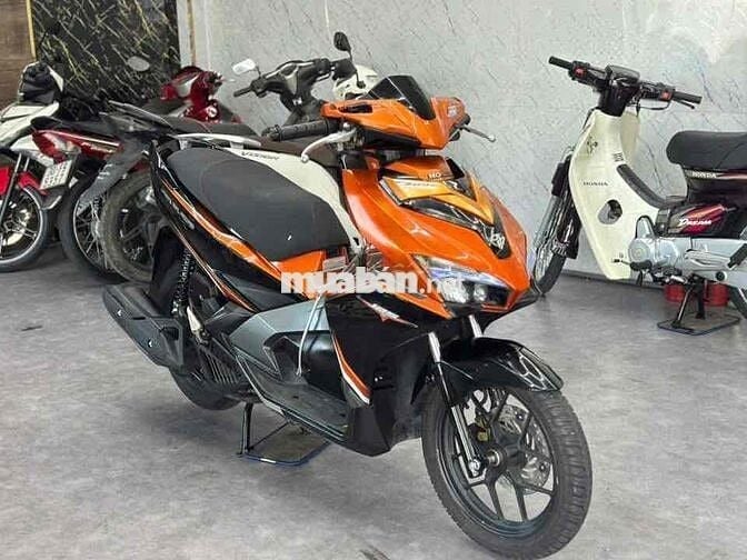 Airblade 125 2016 hs cầm tay (gop 0 giam cavet)