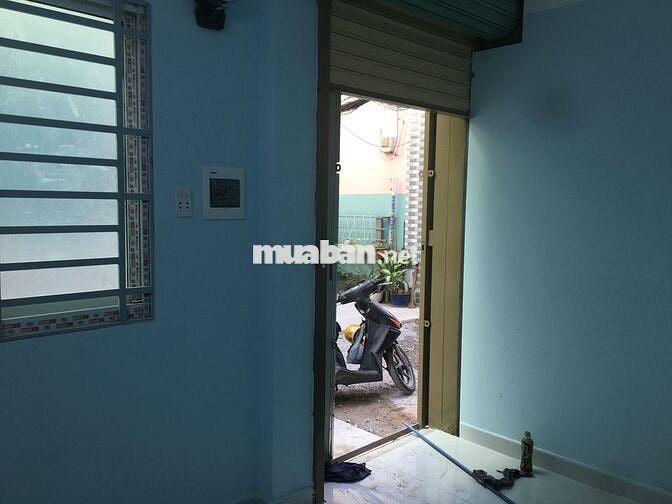 Nhà như hình hẻm 4,5m sát MT Trường Sa khu Phan Xích Long 2 phòng ngủ
