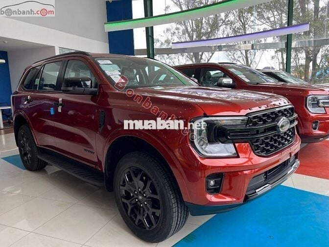 Ford Everest Sport 2.0L 4x2 AT 2025 – Mạnh mẽ