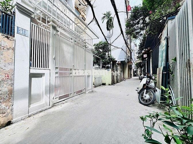 Bán nhà Cầu Giấy, ô tô đỗ cửa, ngõ thông, gần phố