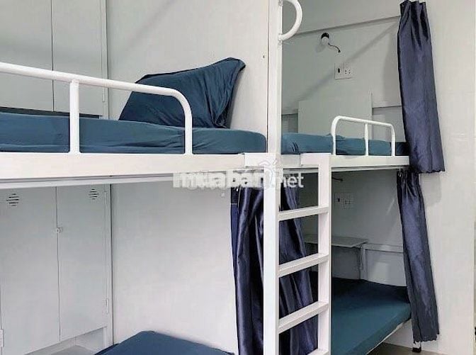 KTX Nữ ngay ĐH Ngân Hàng 400m, đi bộ được - Mới xây, không chung chủ