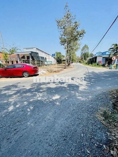 Bán đất 2 mặt tiền 198m2  xã Thái Mỹ