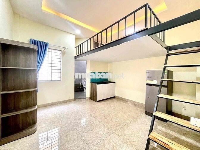 PHÒNG CÓ GÁC FULL NỘI THẤT SIÊU ĐẸP NGAY TRUNG TÂM