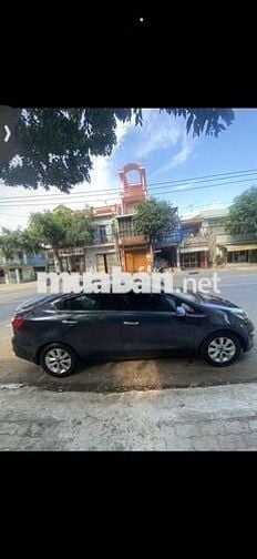 Kia Rio 2015 1.4 AT Sedan - 200000 km