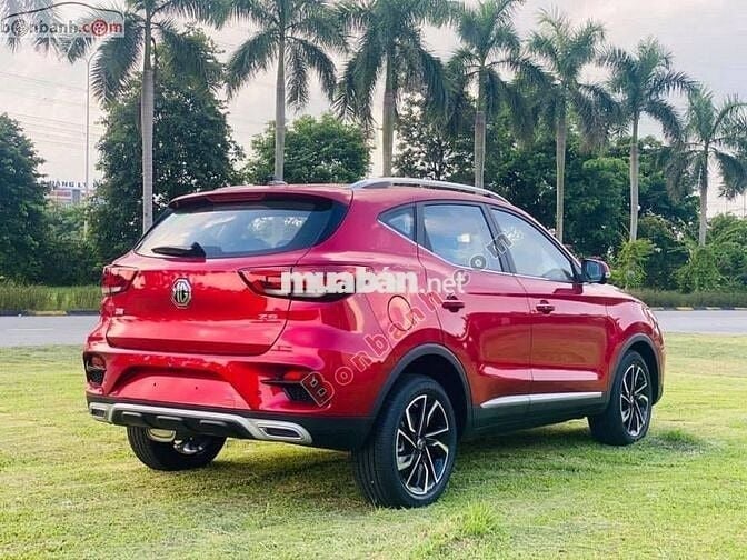 MG ZS Luxury 1.5 AT 2WD
