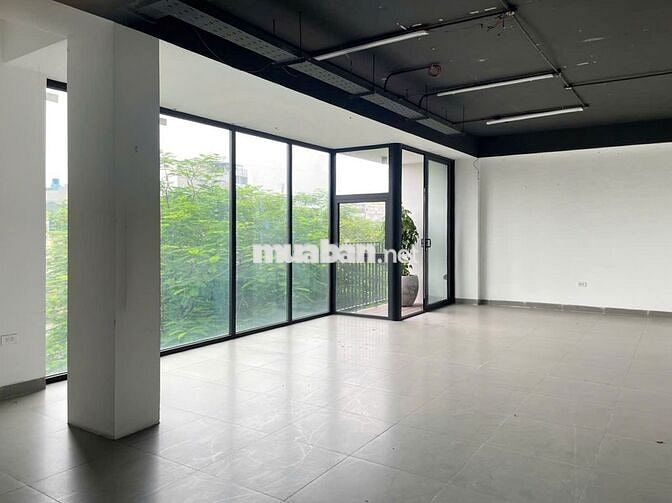 Chính chủ cho thuê văn phòng mặt phố đường bờ sông Sét chỉ hơn 10tr
