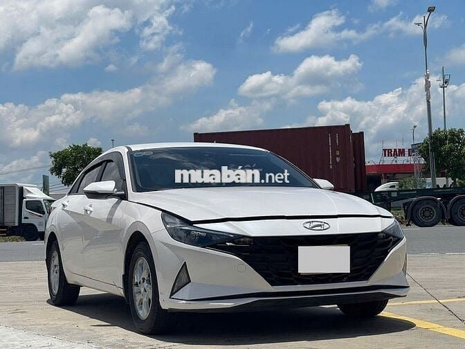 Hyundai Elantra 2023 1.6 AT Tiêu chuẩn - 3800 km