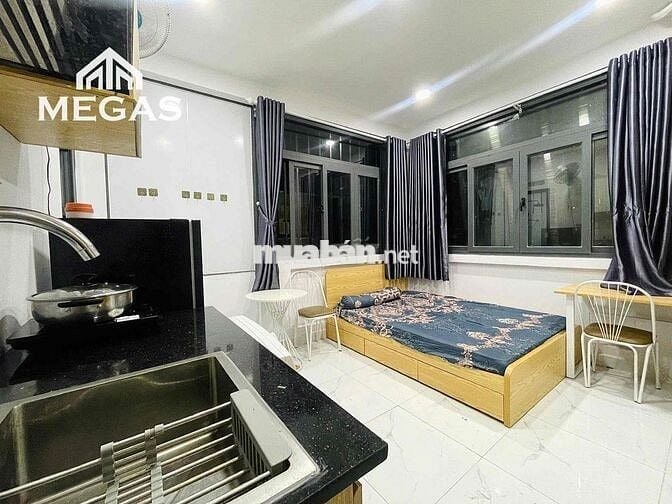 Khai trương căn hộ mini thang máy cửa sổ lớn ngay Đại học Văn Lang