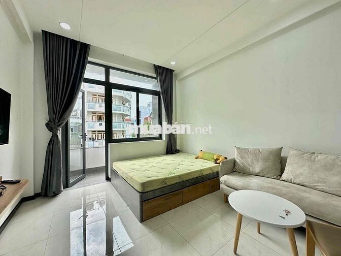 CĂN HỘ 45m2 TÁCH BẾP BAN CÔNG NỘI THẤT ĐẦY ĐỦ NGAY HỌC VIỆN CÁN BỘ
