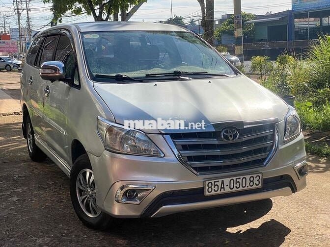 Toyota Innova 2012 mt