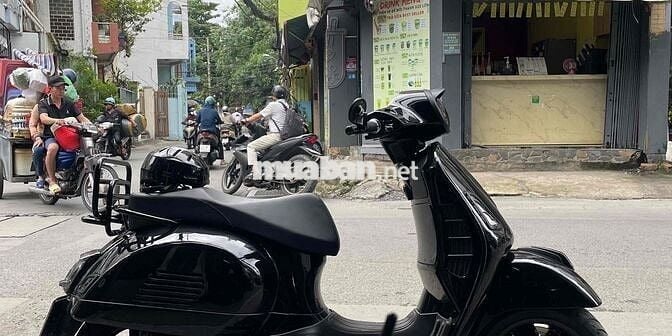 Cần ra đi vespa Gts êm đẹp