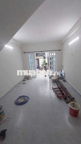 Nhà 1 lầu HXH đông hưng thuận 02 ,gần chợ cây sộp giá 10tr/tháng