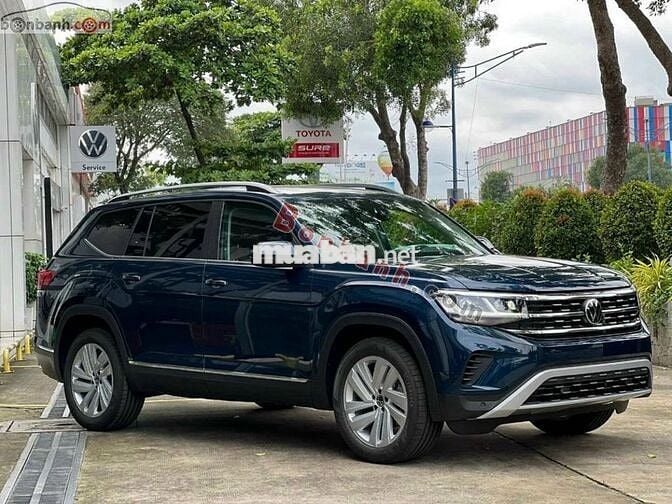 VOLKSWAGEN TERAMONT màu xanh 2023
