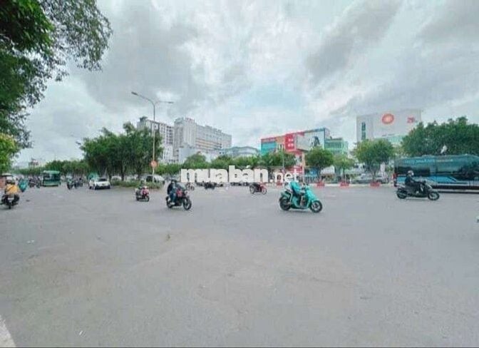 Nhà bán. Hẻm 4,5m đường Điện Biên Phủ, P.21, Q. Bình Thạnh, tp.HCM.