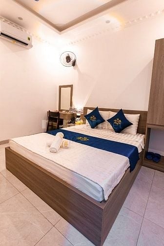 Khách sạn Tân Phú tuyển gấp ca 10h tiếng ( 07:00-17:00) đi làm ngay