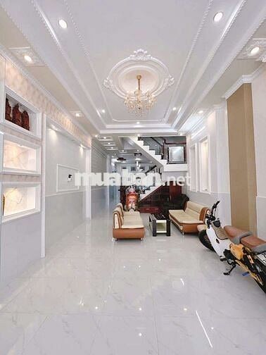 Nhà 2 lầu tuyệt đẹp full nội thất KDC Hồng Phát