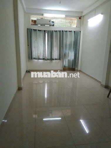 Cho thuê nhà hxh Hoàng Văn Thụ, p2. Dt. 3,5x12m 1 t 1lg 2l st.  14tr