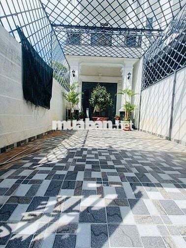 Nhà trệt lầu Tân cổ điển Phú Hòa sát bên trường cấp 2 phú hòa