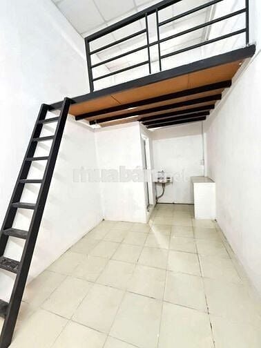 CHÍNH CHỦ KHAI TRƯƠNG PHÒNG TRỆT MỚI XÂY DẮT XE VÀO PHÒNG GẦN BXMT