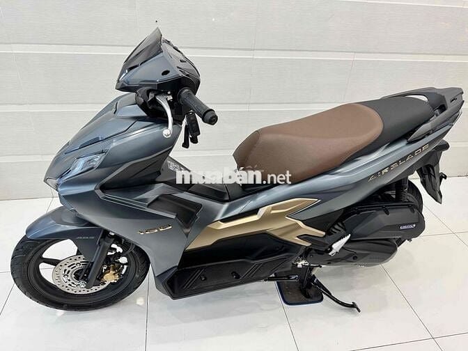 AB 160 2025 mới 300 km