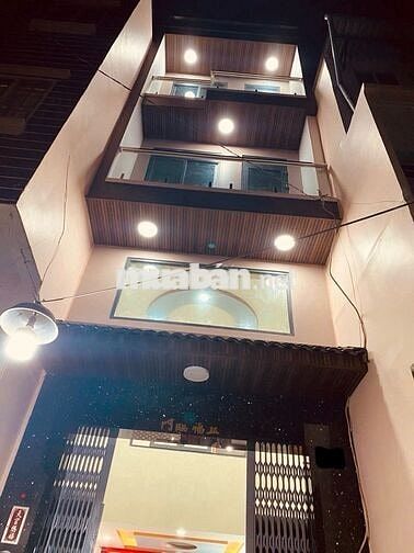 Nhà đẹp giá rẻ 4 tầng BTCT Phạm Văn Chí dọn vào ở ngay chỉ 6.8 Tỷ