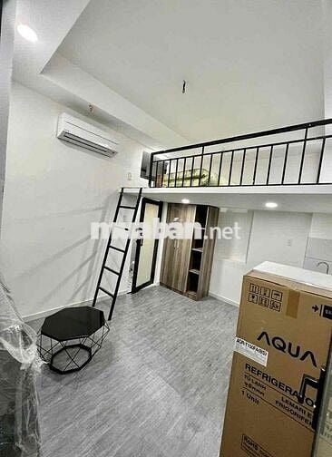 CHO THUÊ PHÒNG GÁC - NHÀ THANG MÁY - GẦN VÒNG XOAY DÂN CHỦ