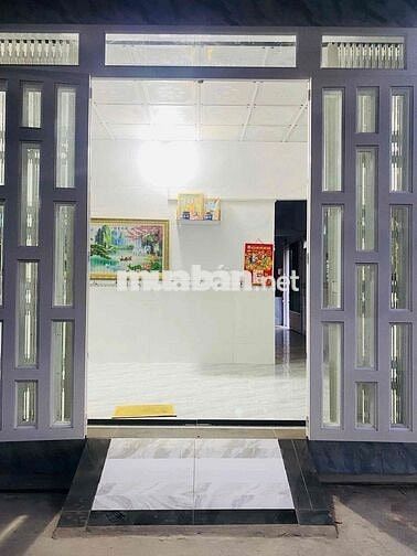 Cho thuê nhà trệt 2 phòng ngủ gần Đa Khoa Trung Ương
