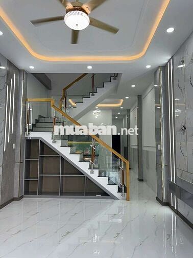 Nhà diện tích 4x16  sổ hồng chao tay ,giá công khai 2.6 tỷ