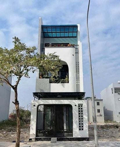 Cần bán gấp nhà 1 trệt, 1 lầu hẻm Vũ Tùng, PN, giá 2 tỷ9, dt 39m