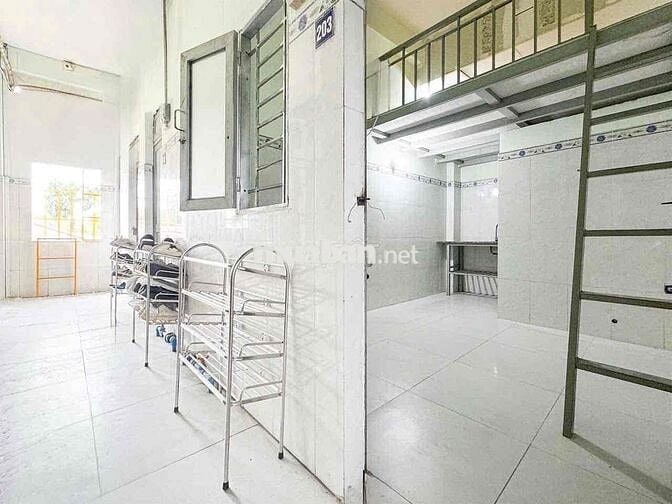 PHÒNG MỚI NGAY HOÀNG DIỆU 2 - ĐH NGÂN HÀNG - SPKT - CAO ĐẲNG CÔNG NGHỆ
