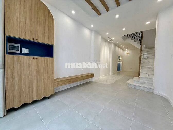 NHÀ ĐẸP MỚI XÂY, SÁT CHỢ TÂN HƯƠNG, HẺM XE HƠI NGUYỄN SÚY, 60M2, 3T.