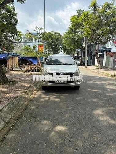 Toyota Innova 2006 G - 350000 km