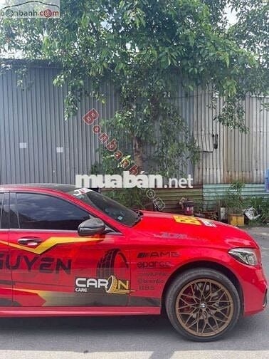 Mercedes-Benz C-Class C300 AMG 2017 – Màu đỏ