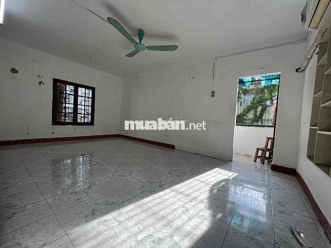 TT Thành Công, 80m, 2ngủ, Căn góc 3 thoáng, Ô tô tải đỗ, Sổ đỏ rộng