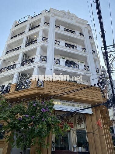 Cho thuê CH full nội thất bancong thoáng - trung tâm quận 7, ngay UFM