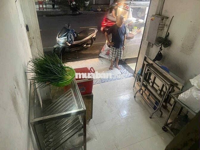 Cho thuê nhà 2 lầu mặt tiền kd Nguyễn Thuong Hien