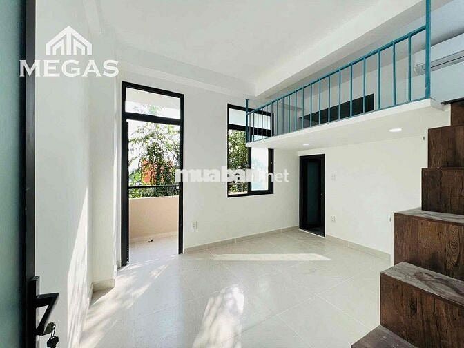 DUPLEX SINH VIÊN BAN CÔNG Ở ĐC 4ng4xe NGAY TRƯỜNG CHINH-CÓ THANG MÁY
