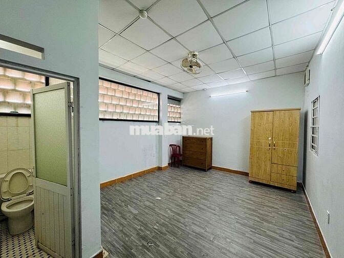 STUDIO SẴN NỘI THẤT - TÒA NHÀ THANG MÁY  - CÁCH CÔNG THƯƠNG 5P