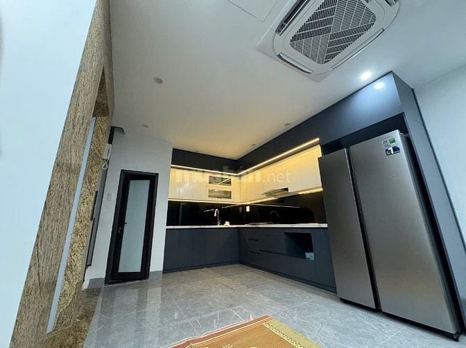 Ngõ 466/9 Ngô Gia Tự, phường Việt Hưng, Hà Nội. Rộng 39,2m2 gồm 1 phòn