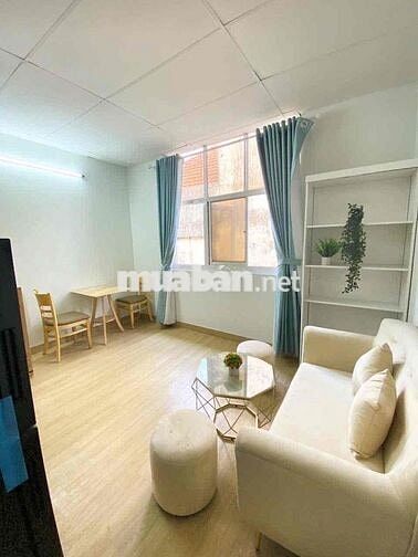 Cho thuê căn hộ 1PN cửa sổ Q1 gần cv Lê Văn Tám, Hồ Con Rùa, ĐH UEH
