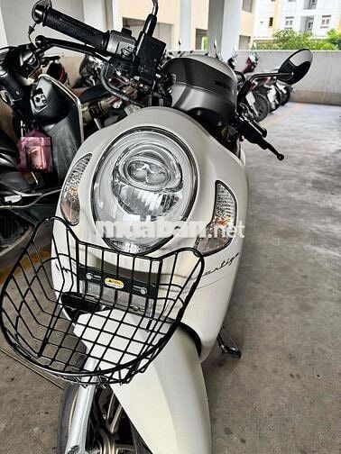 Đổi xe điện nên bán bớt xe Scoopy chính chủ mới ke