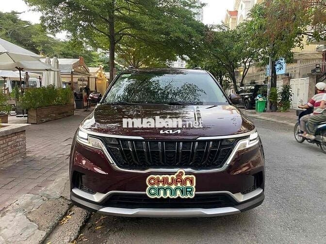 Kia Carnival 2022 2.2D Luxury 8 chỗ - 87450 km