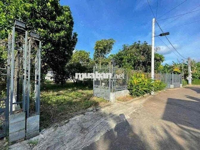 Cô Lan cần tiền bán lỗ lô đất vườn 1068m2 giá 280triệu