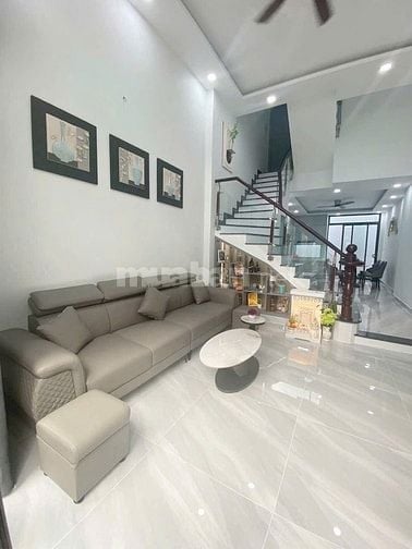 Bán gấp nhà 160 Nguyễn Văn Quỳ Quận 7- oto – Nhà đẹp xuất sắc, vào ở