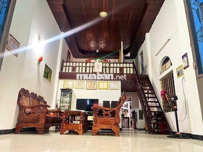 NHÀ HẺM 90,4m2, 2 PN, ngay sát KDL Sinh Thái Nam Ô
