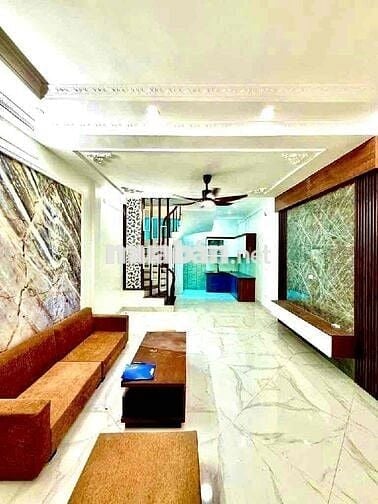 NHÀ ĐẸP -MỚI COONG - NGÕ OTO - 2 THOÁNG - RỘNG - MỚI - Ở NGAY    Trươn