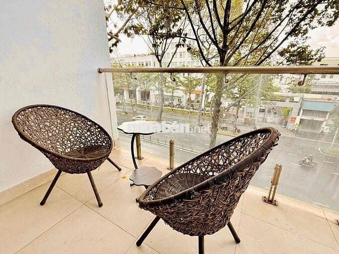 CHO THUÊ KHÁCH SẠN TRUNG TÂM QUẬN 1