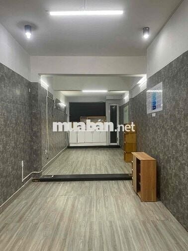 Mặt Bằng Kinh Doanh 30m2 ở Cộng Hoà, Tân Bình
