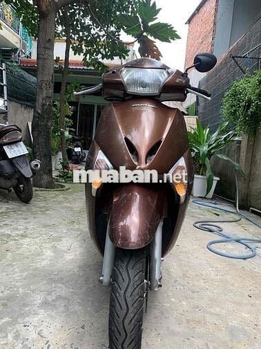 Honda Lear 110 . date 2012 . giá rẻ cho NLĐ