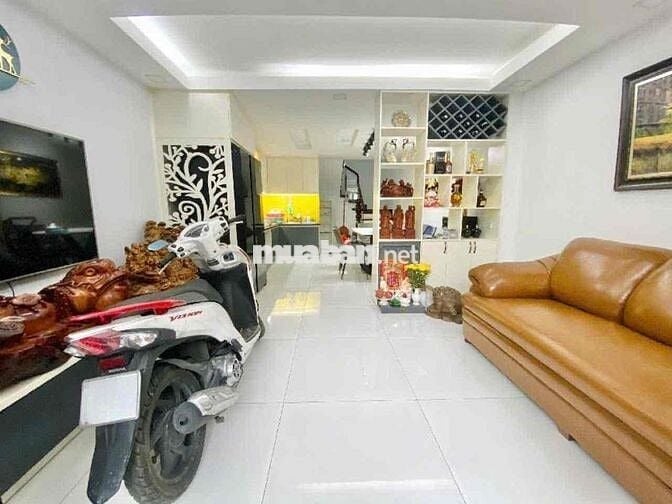 BÁN GẤP NHÀ CMT8 NHÀ MẶT TIỀN HXH GẦN CHỢ TÂN BÌNH
